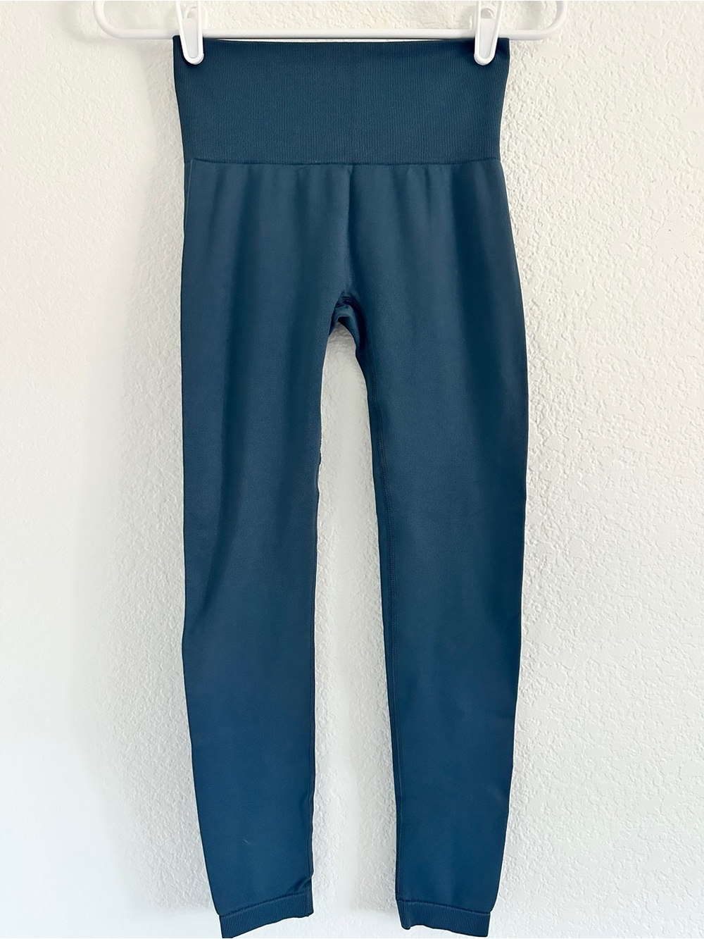 PARAGON - Steel Blue High-Rise Booty Shaping Leggings - Size S - Flaw